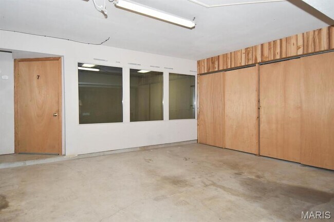 Building Photo - 4444 Lindell Blvd