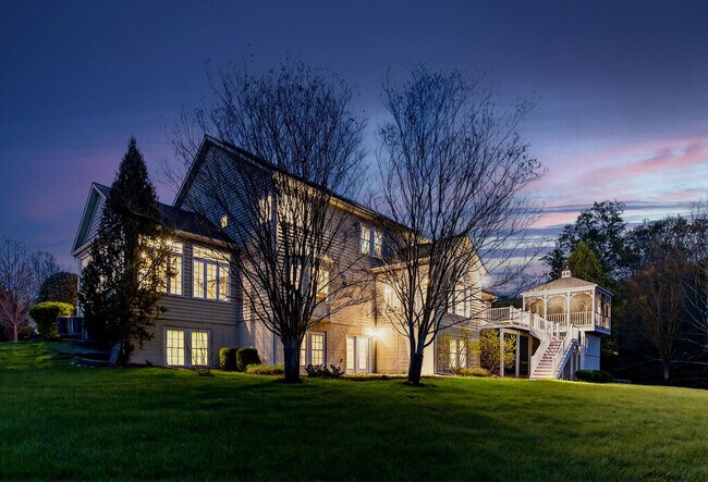 Building Photo - 401 Hilton Head Ct