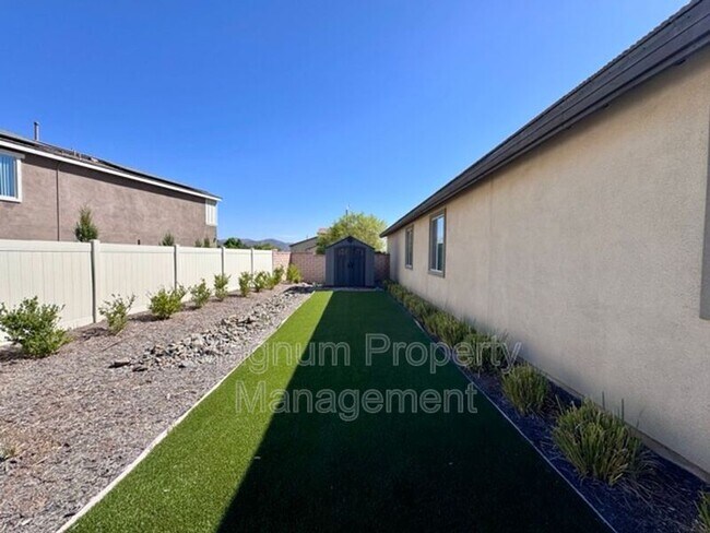Building Photo - 24331 Ponderosa Ln