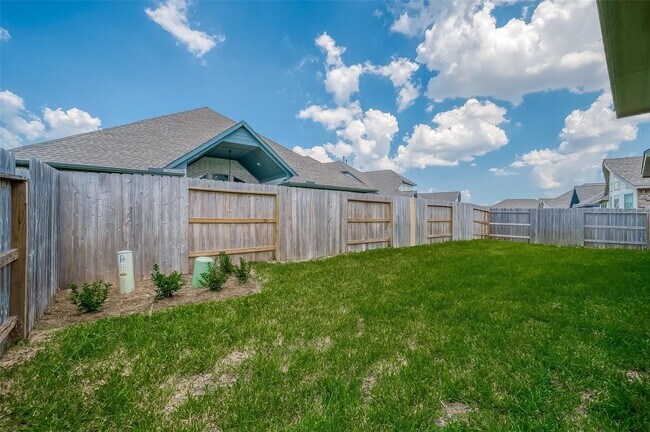 Building Photo - 1422 Munson Valley Rd