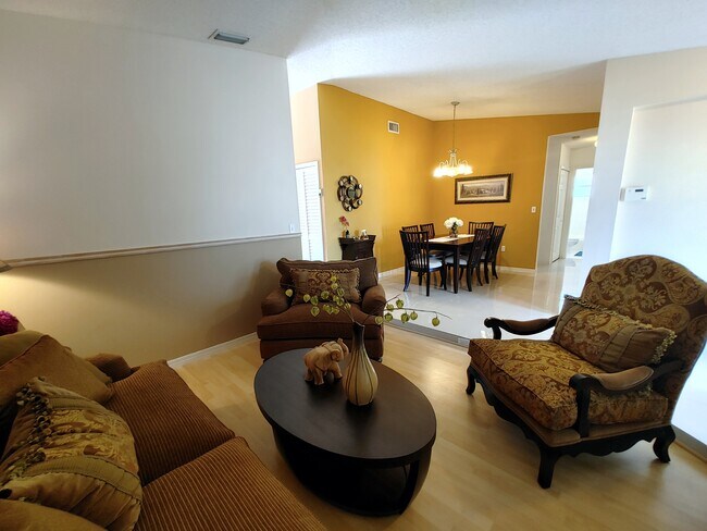 Building Photo - 894 NW 134th Pl