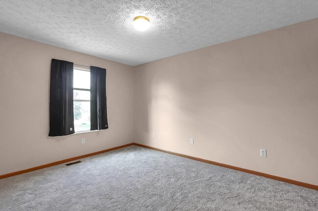 Building Photo - 6121 Nasby Dr