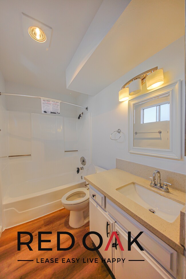 Building Photo - ~1 Month FREE~ Stylish One Bedroom with Pr...