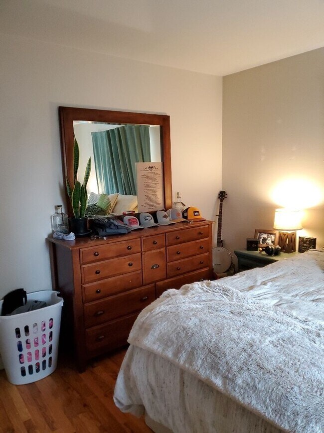 Building Photo - 1716-1718 Morningside Dr