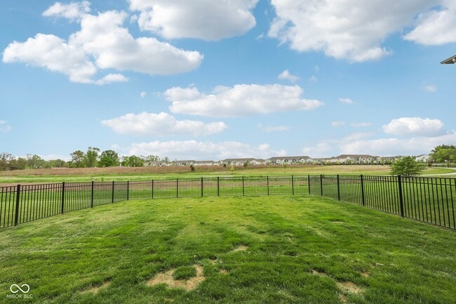 Building Photo - 17255 Gresham Ln