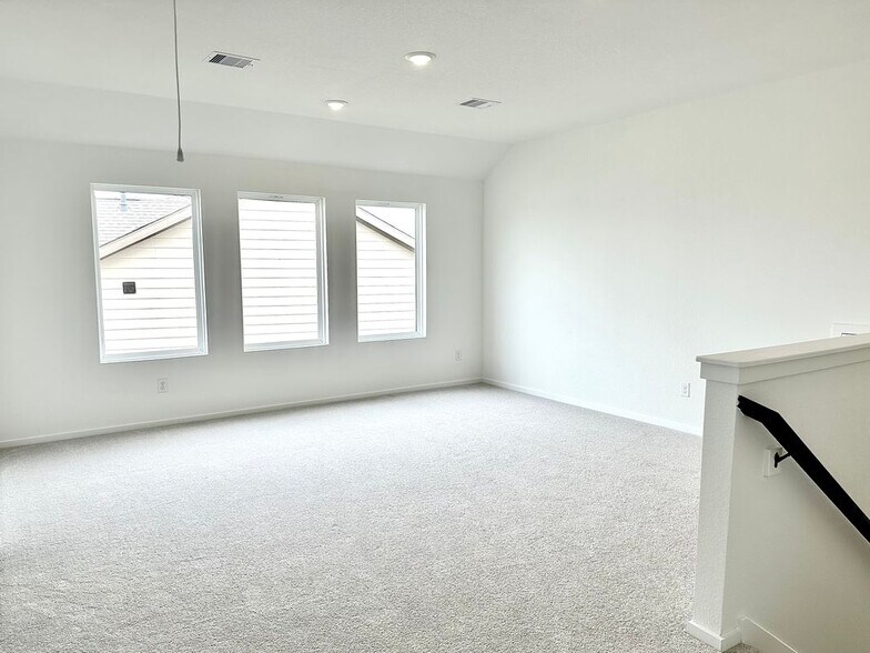 Building Photo - 26607 Woodland Strawberry Ln