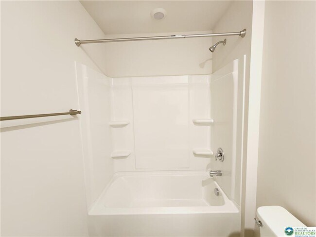 Building Photo - 1255 Susan Cir