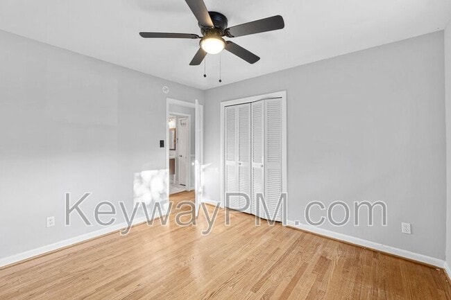 Building Photo - 116 Thomas Dr