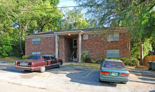 Building Photo - 604 Mary Beth Ave