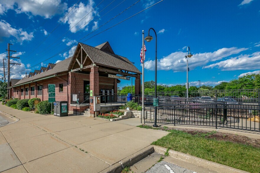 Building Photo - 1445 Shermer Rd