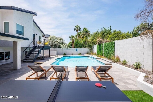 Building Photo - 6174 E Janice Wy