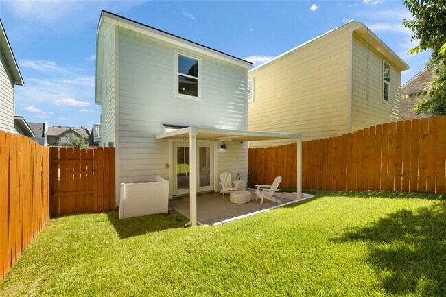 Building Photo - 168 Capetown Way
