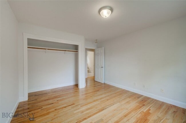 Building Photo - 3 bedroom 2 bath townhome in Bozeman!