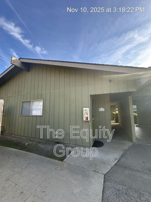 Building Photo - 332 N Westfield St