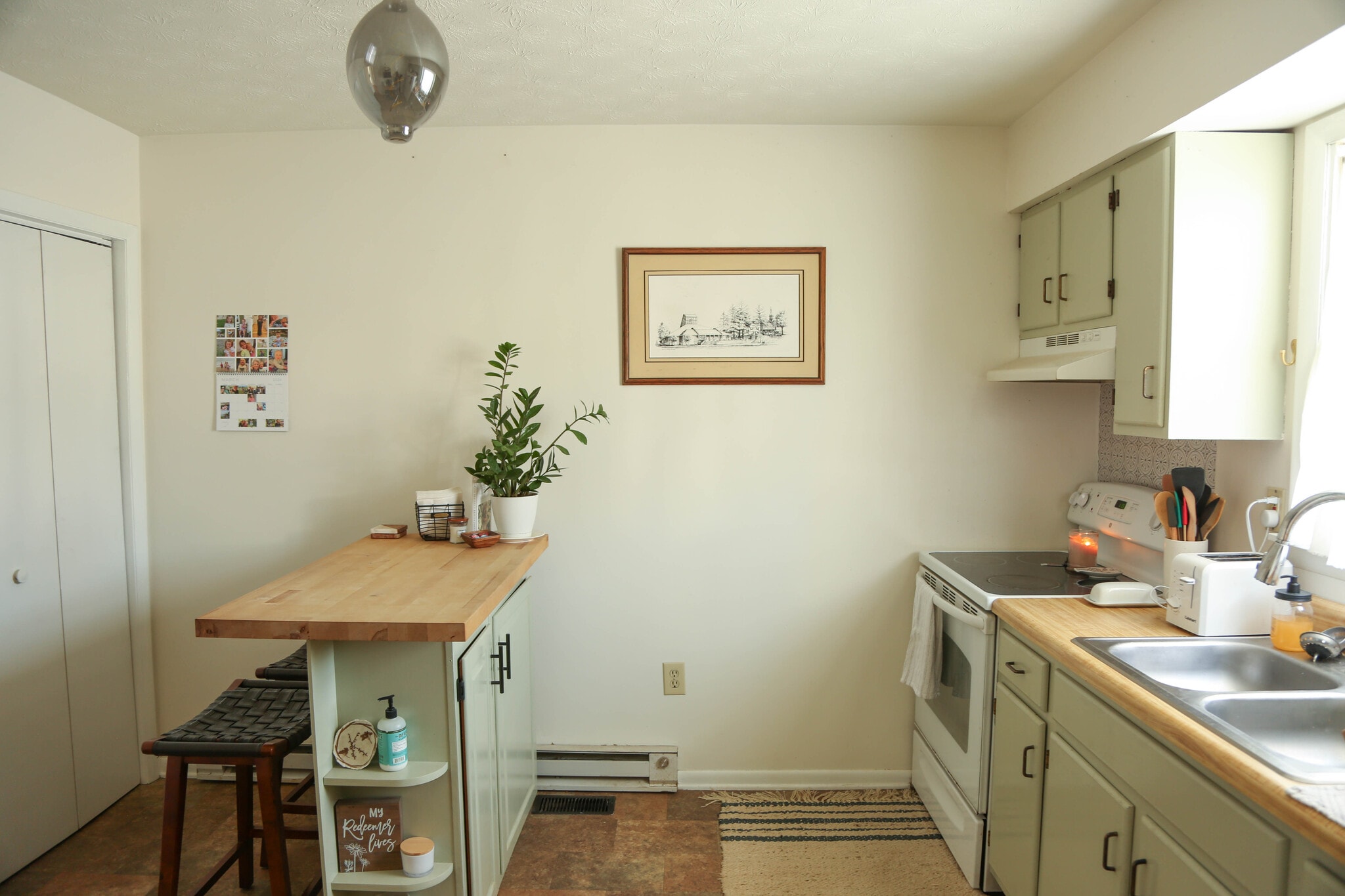 Building Photo - 440 Pleasant View Dr