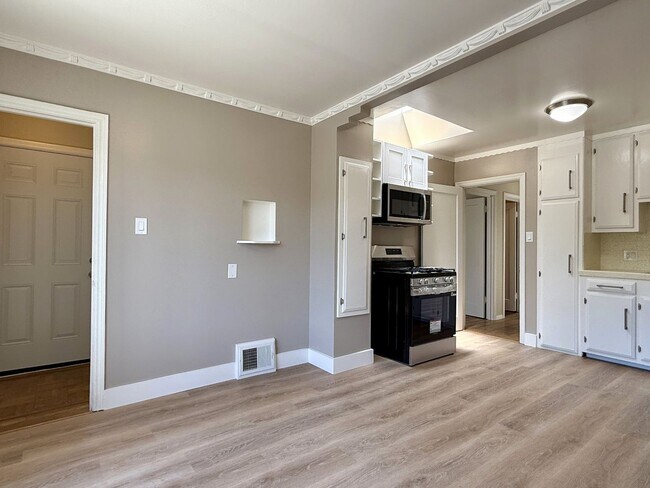 Building Photo - Two bedroom home for rent with large priva...