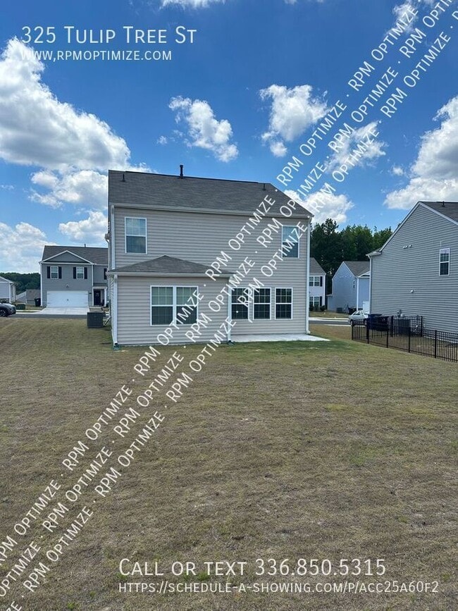 Building Photo - 325 Tulip tree St