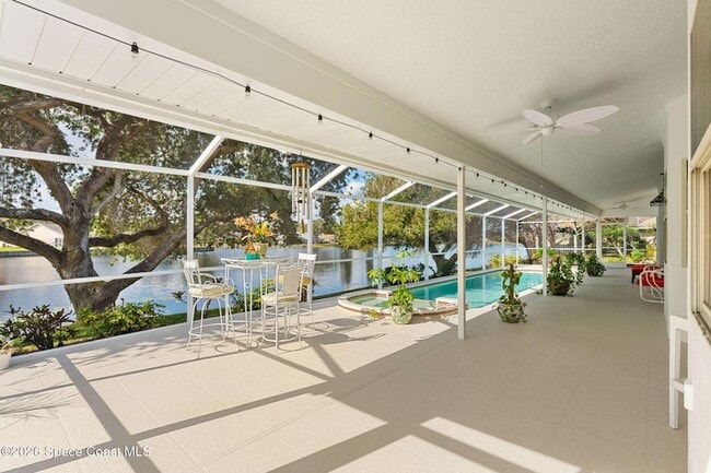 Building Photo - 662 Rossmoor Cir