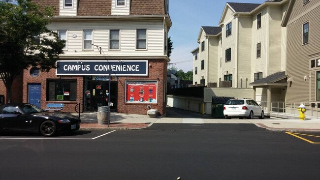 Building Photo - Now Leasing for June 2025 – Ideal 1-Bedroo...