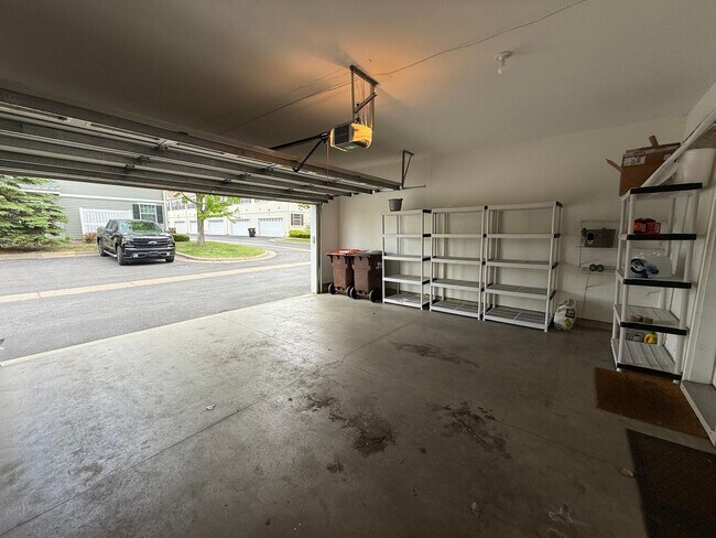 Building Photo - 1577 Legacy Pkwy E
