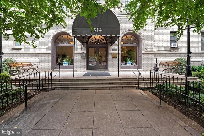 Primary Photo - 1514 17th St NW