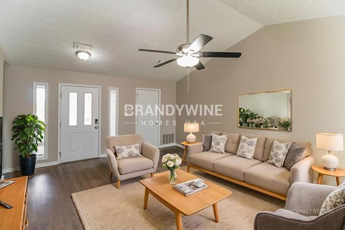 Building Photo - 6057 Dorchester Dr