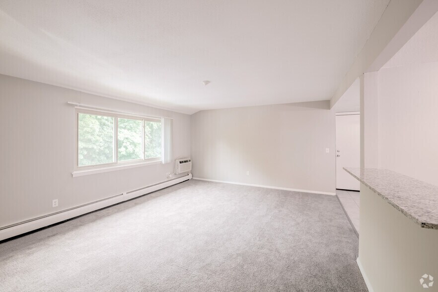 Western Hills 444 Meshanticut Valley Pky Cranston RI 02920