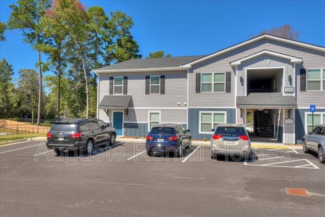 Building Photo - 2509 Otter Run