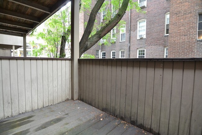 Building Photo - 67 St Germain St