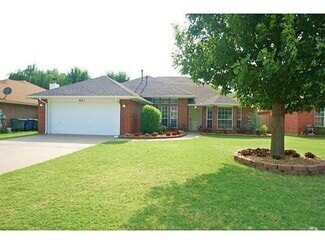 Building Photo - 921 Blue Ridge Dr