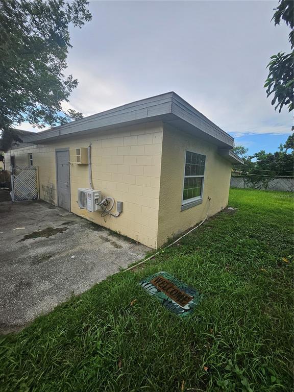 Building Photo - 6729 Ovid Ave