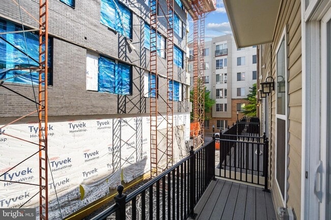 Building Photo - 621 Parkside Pl NE