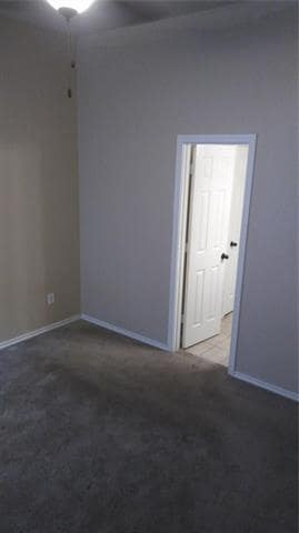 Building Photo - 2412 Ravenwood Ct