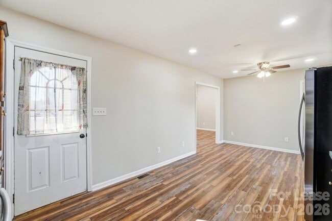 Building Photo - 3514 Deertrack Ln