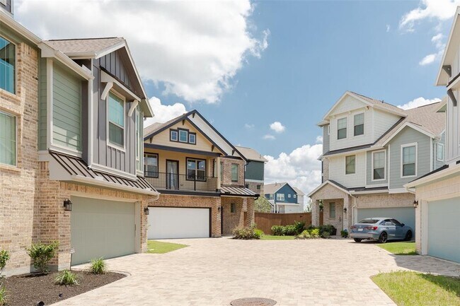 Building Photo - 23931 Oriole Vly Trl