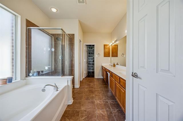 Building Photo - 5424 Childress Dr