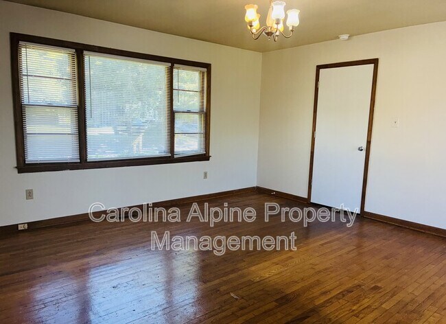 Building Photo - 408 N Caldwell St