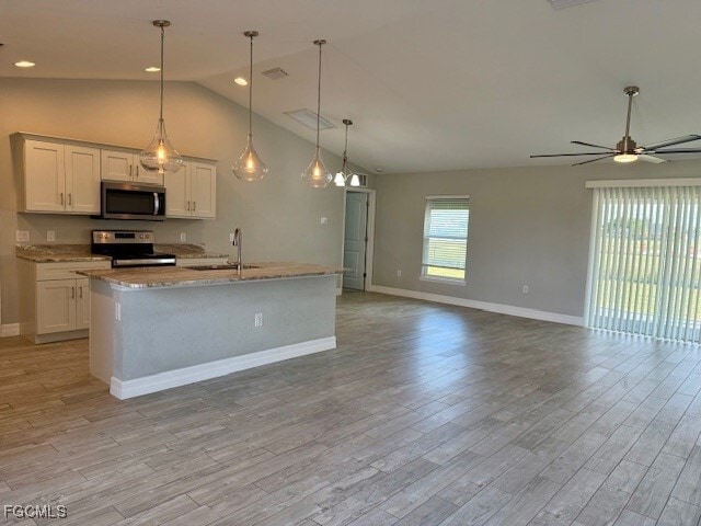 Building Photo - 606 NE 16th Terrace