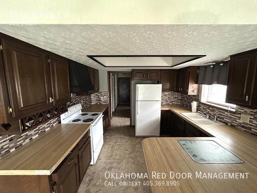 Building Photo - 3516 Wynn Cir