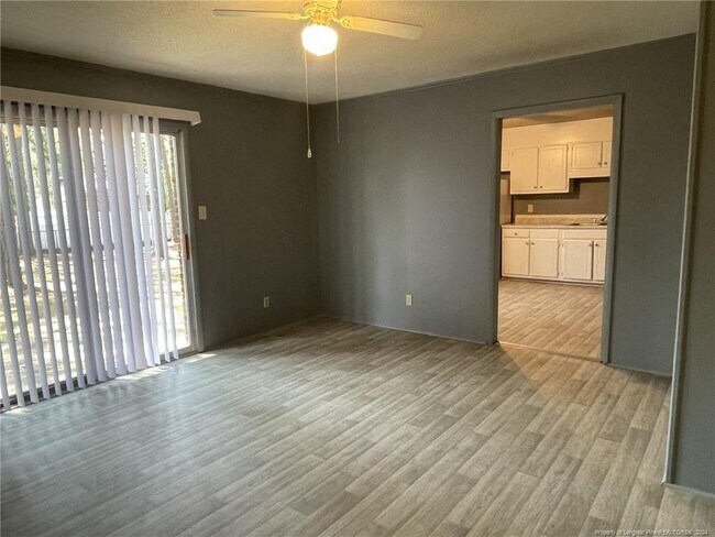 Building Photo - 323 Cadmium Ct