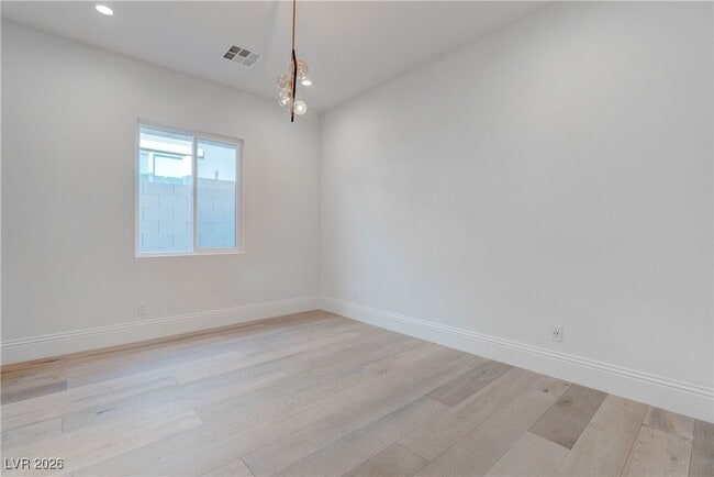 Building Photo - 756 Bruce Moorland St