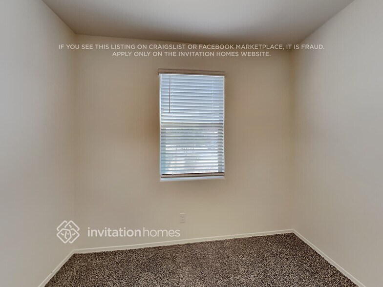 Building Photo - 36822 W Maddaloni Ave