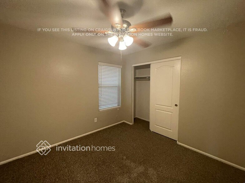 Building Photo - 2231 S 101st Dr