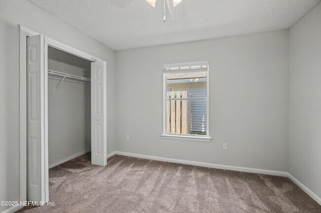 Building Photo - 1290 Ardmore St