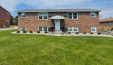 Primary Photo - 402 Caroline Ave