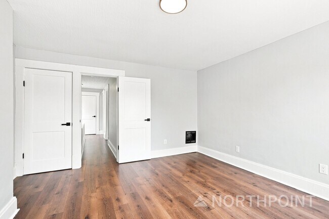 Building Photo - Beautifully renovated three bedroom home