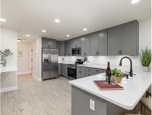 Building Photo - 1315 Armory Dr NE