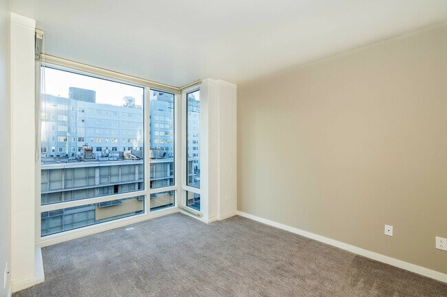 Building Photo - 829 Folsom St