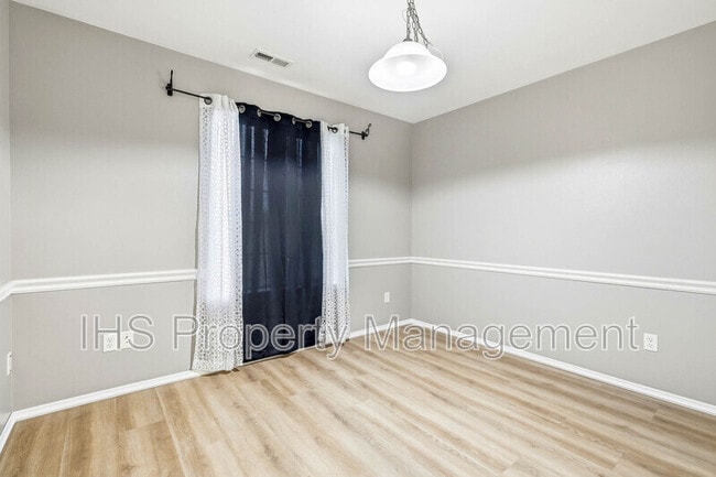 Building Photo - 8915 Durham Ct