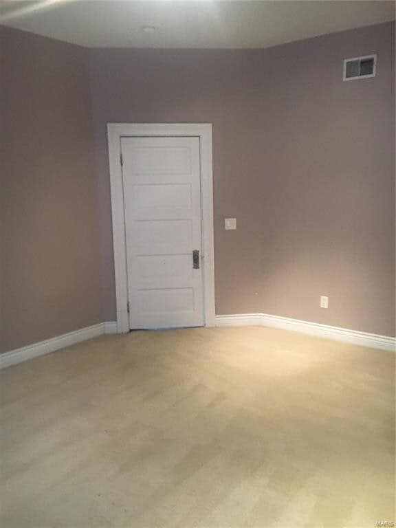 Building Photo - Beautiful home within walking distance to ...